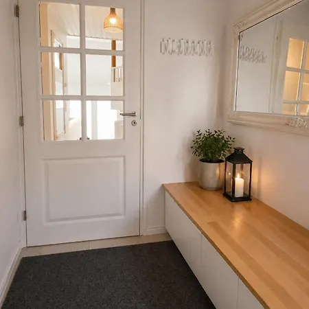 Aurora Family House *